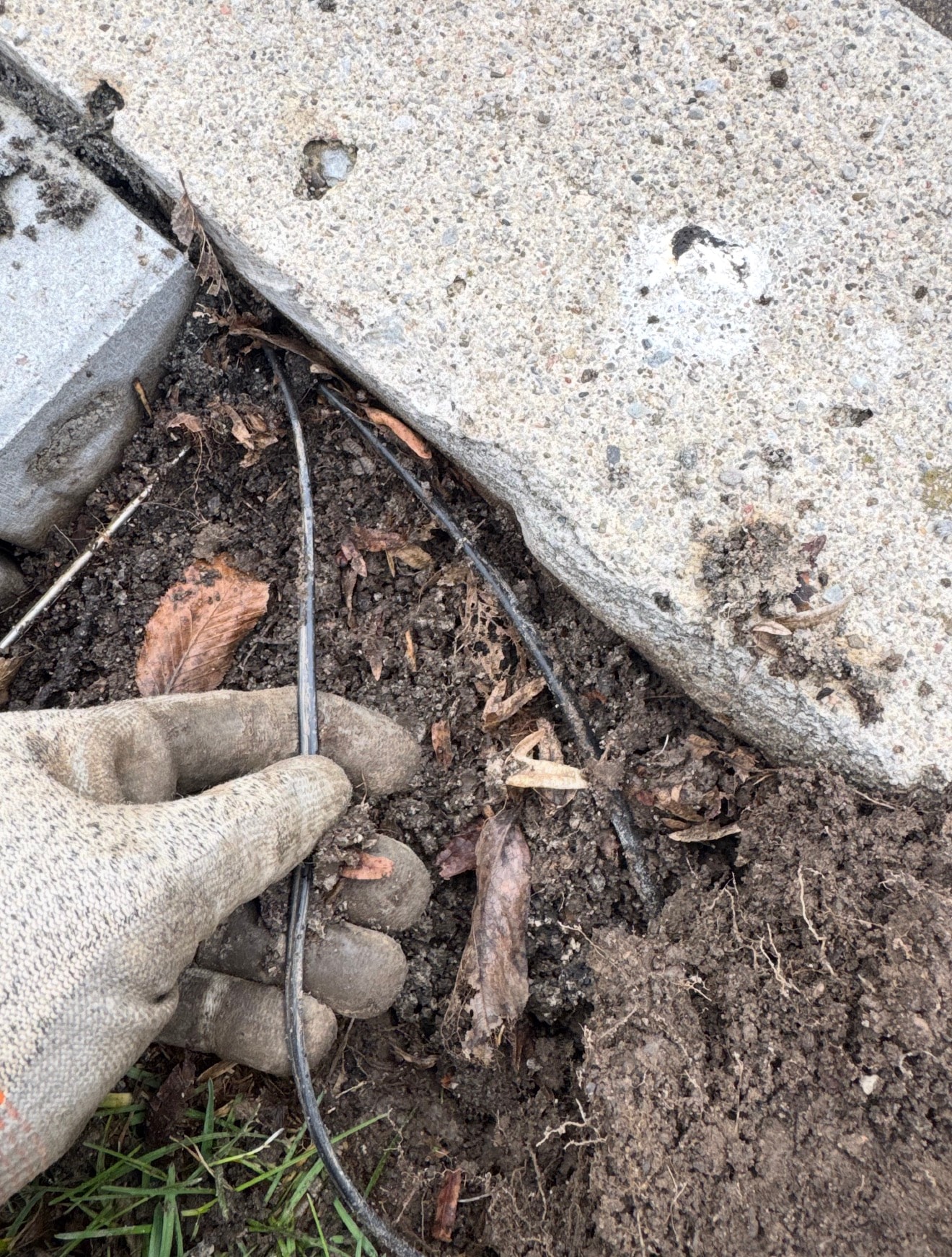 Buried service wire installation — cable in ground
